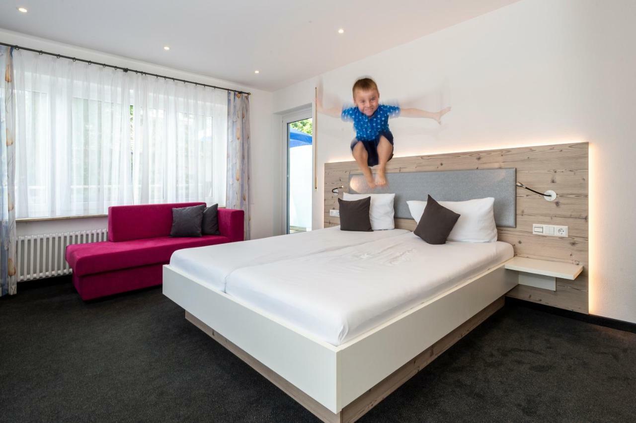 Gaestehaus Holzer Konstanz Ruang foto
